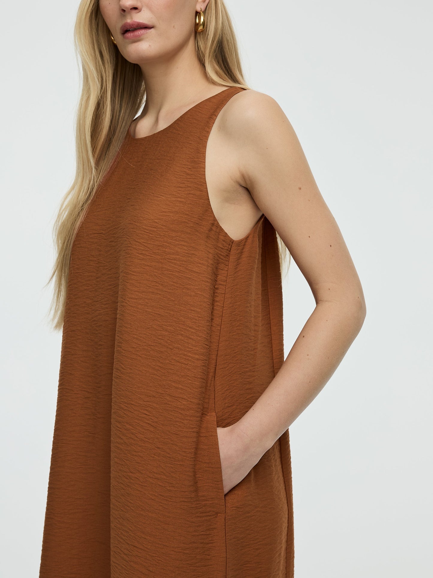 Sleeveless Midi Dress