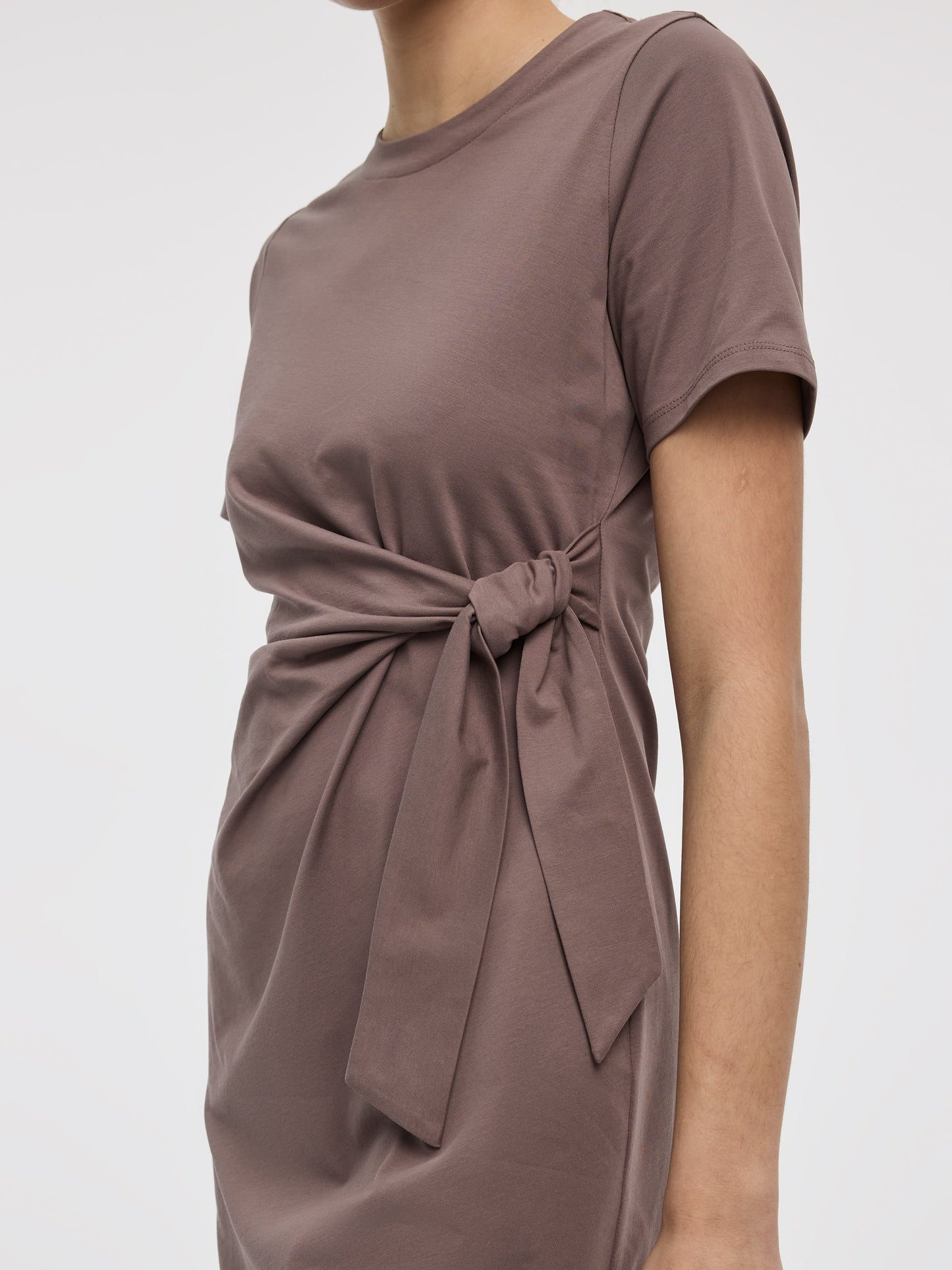 Short-Sleeve Fitted Dress with Knot Detail