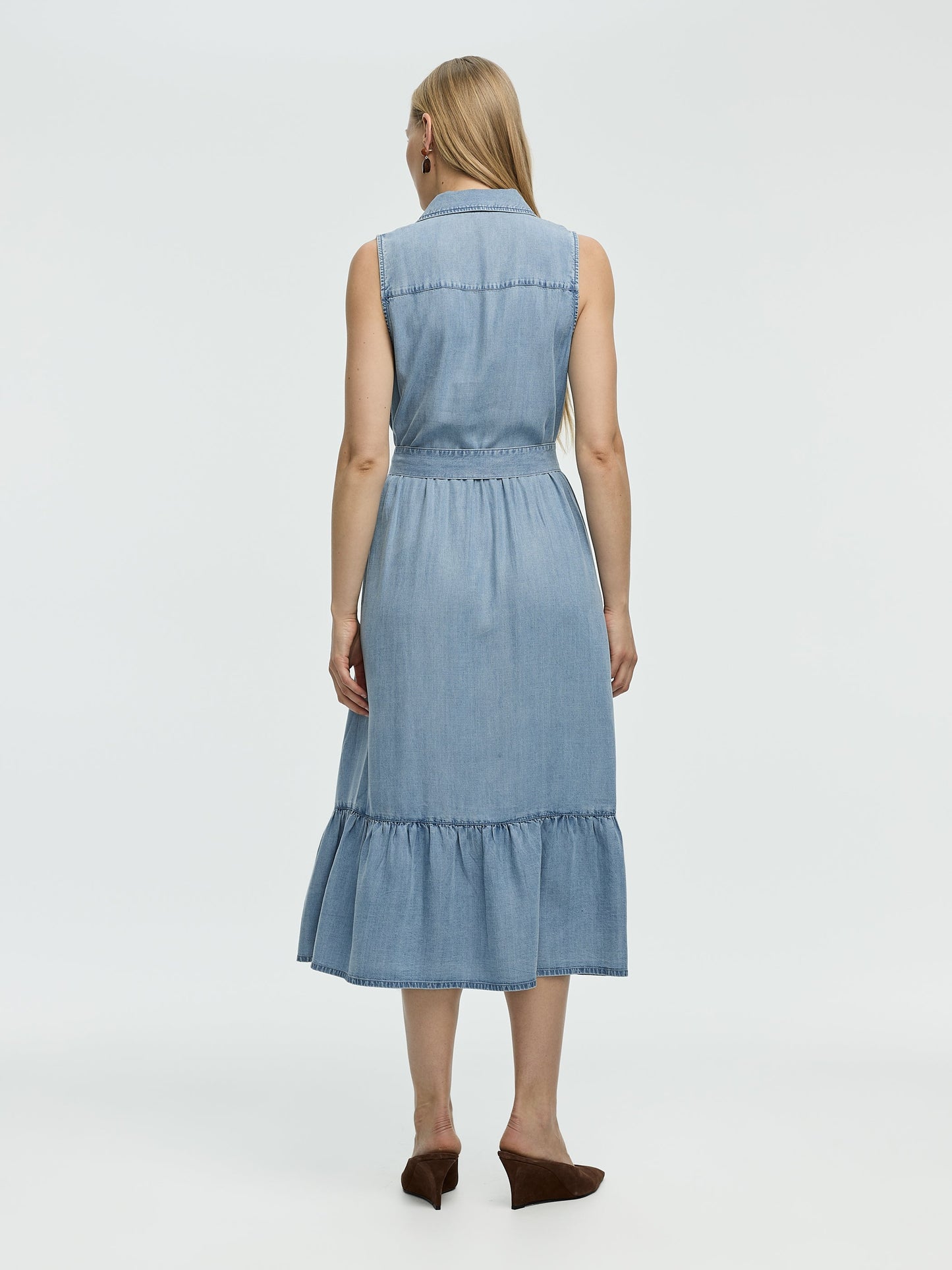 Sleeveless Buttoned-Down Midi Dress