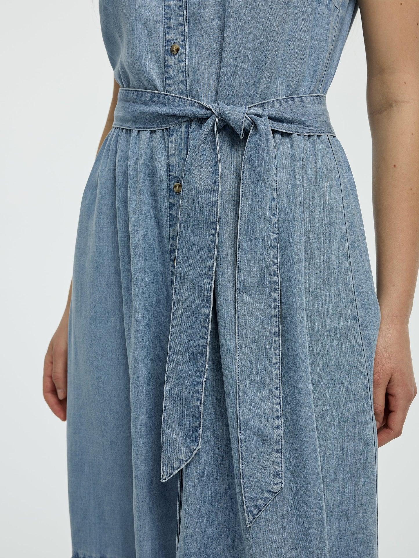 Sleeveless Buttoned-Down Midi Dress